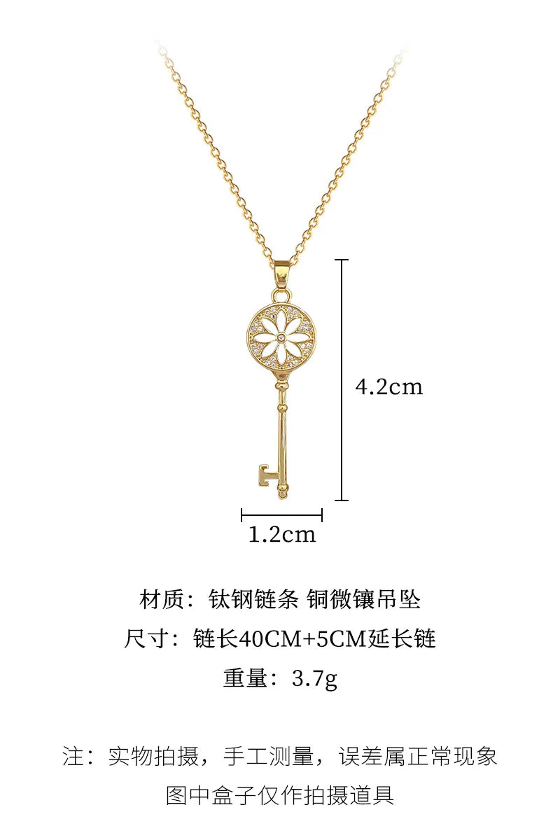 Temperament Retro Zircon Flower Key Pendant Necklace for Women Creativity Gold Color Stainless Steel Collarbone Chain Jewelry