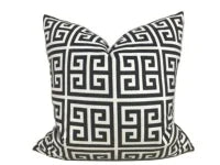 Modern Nordic Style Square Velvet Pillow Covers Soft Polyester Filled Removable Washable Woven Animal/Solid Pattern Decor