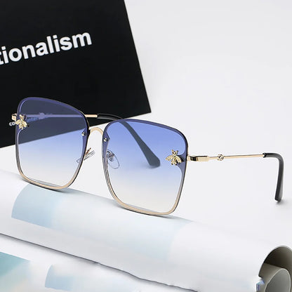 Fashion 2022 Gold Bee Square Sunglasses Women Retro Oversized Glasses Men Shades Metal Frame Ladies sunglasses zonnebril dames