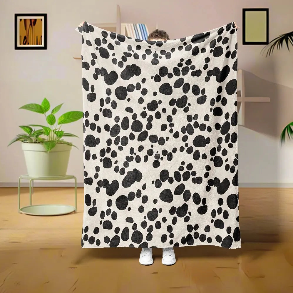Hot Pattern Flannel Blanket Cow Zebra Tigger Giraffe Throw Home Sofa Lunch Break Blankets Children Student Nap Gifts