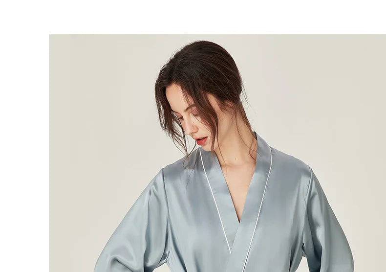 BirdTree, 100%Real Silk Simple Night-robe, Women V Neck Long Sleeve, Elegant Sexy Pajamas Robe, 2024 Summer Autumn New P469123QM