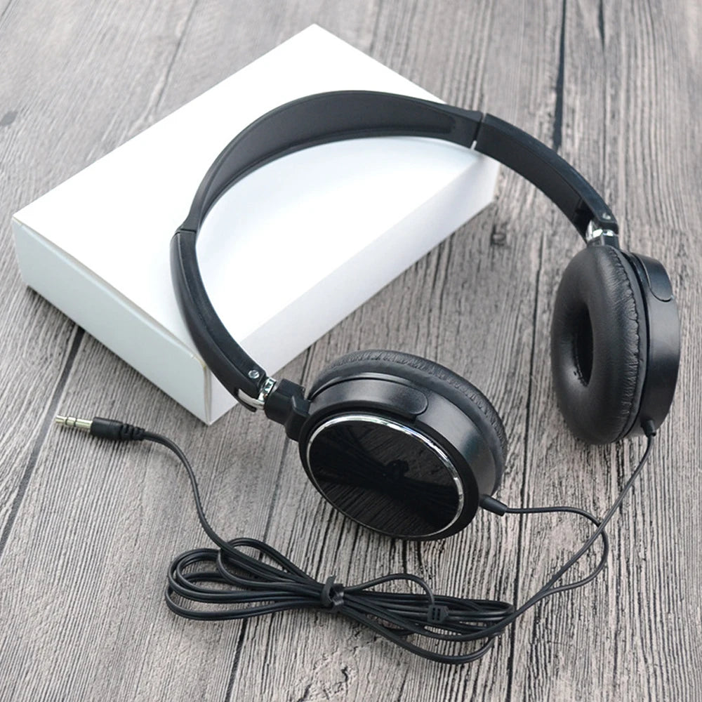 3.5mm Wired Headphones Foldable Adjustable Headphones Bass Stereo Fashion Music Earphones Supplies for MP3 Host All Smartphones