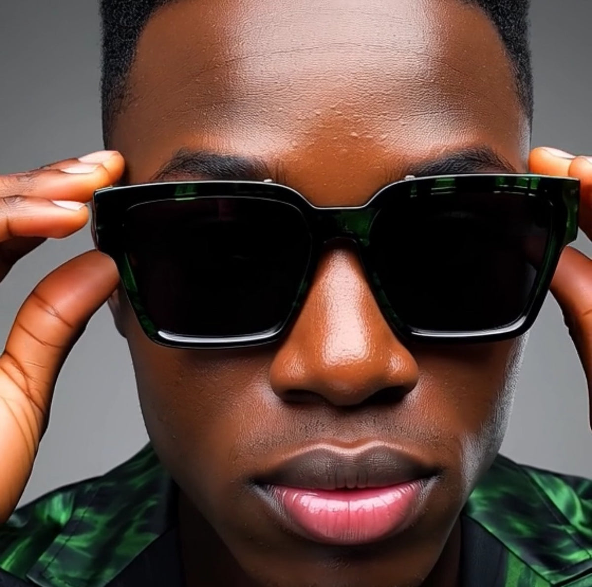 Gold Frame Large Size Sunglasses Men Women Shades Elegant Retro Classic Hip Hop