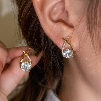 2Ct Moissanite Stud Earrings for Women, Earrings in Crossed Asymmetrical, Mermaid Tail Earrings, D Color VVS1 18K Gold Plated 925 Sterling Silver Hypoallergenic, round Cut Lab Created Diamond for Gift